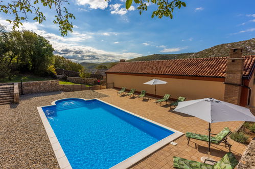 Foto 18 - Casa con 4 camere da letto a Vinodolska Općina con piscina privata e vista mare