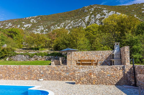 Photo 25 - Maison de 4 chambres à Vinodolska Općina avec piscine privée et jardin