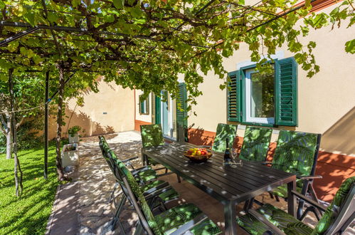 Photo 32 - Maison de 4 chambres à Vinodolska Općina avec piscine privée et jardin