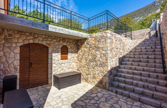 Casa de 5 quartos em Vinodolska Općina com piscina privada e jardim - Foto 27