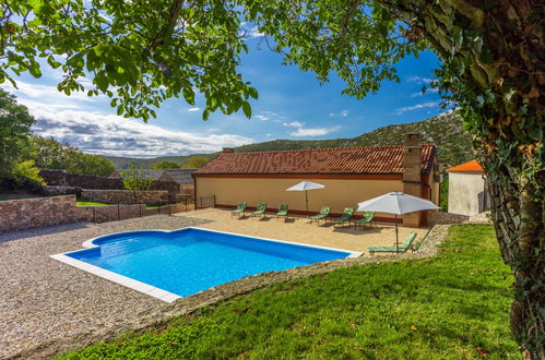 Foto 1 - Casa de 4 habitaciones en Vinodolska Općina con piscina privada y jardín