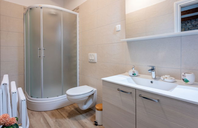Casa de 5 quartos em Vinodolska Općina com piscina privada e jardim - Foto 39