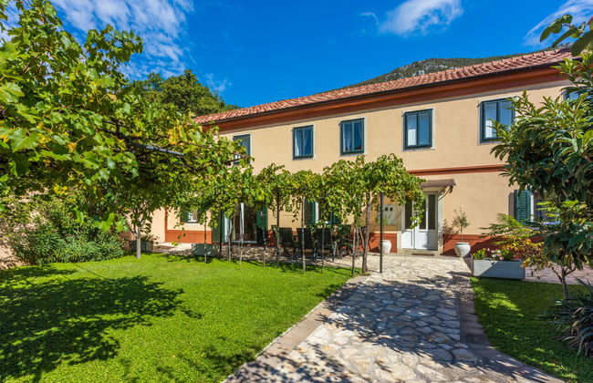Casa de 5 quartos em Vinodolska Općina com piscina privada e jardim - Foto 2