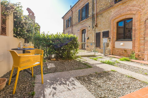 Photo 32 - Maison de 1 chambre à Guardistallo avec jardin et vues à la mer