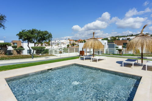Foto 22 - Appartamento con 3 camere da letto a Marbella con piscina e vista mare
