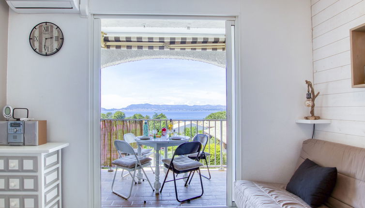 Foto 1 - Appartamento con 1 camera da letto a Saint-Cyr-sur-Mer con terrazza e vista mare