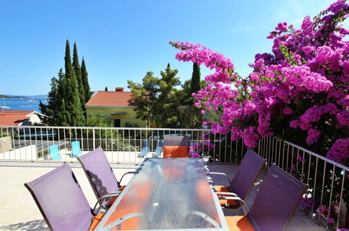 Photo 7 - Maison de 5 chambres à Seget avec piscine privée et terrasse