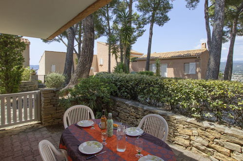 Photo 13 - Appartement de 2 chambres à Saint-Cyr-sur-Mer avec jardin et terrasse