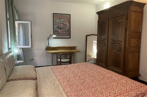 Foto 5 - Appartamento con 2 camere da letto a Imperia con terrazza e vista mare