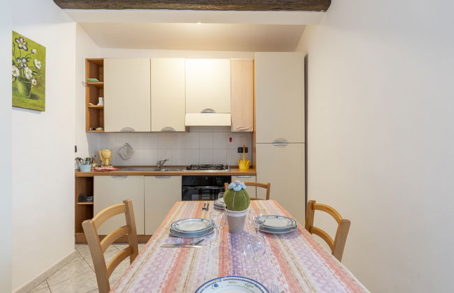 Apartamento de 2 quartos em Chiusanico com piscina e jardim - Foto 8