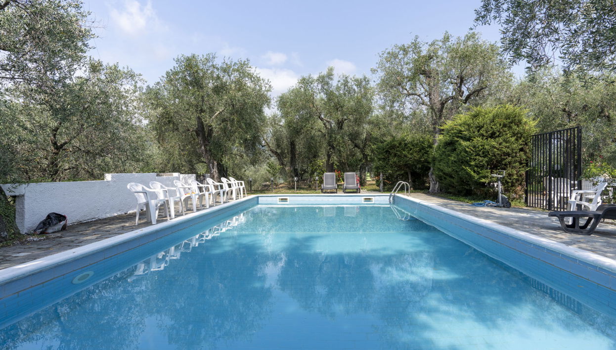 Apartamento de 2 quartos em Chiusanico com piscina e jardim - Foto 1