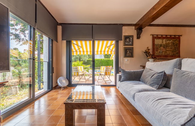 Casa de 5 quartos em El Vendrell com piscina privada e jardim - Foto 7
