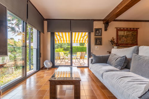 Foto 7 - Casa con 4 camere da letto a El Vendrell con piscina privata e giardino