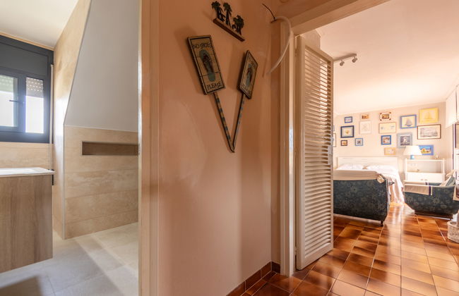 Casa de 5 quartos em El Vendrell com piscina privada e jardim - Foto 29