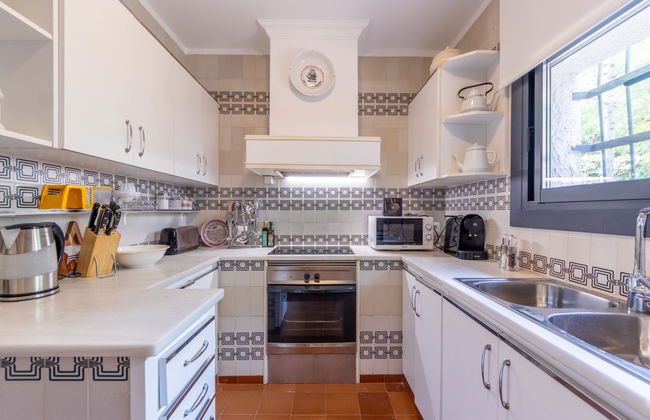 Casa de 5 quartos em El Vendrell com piscina privada e jardim - Foto 13