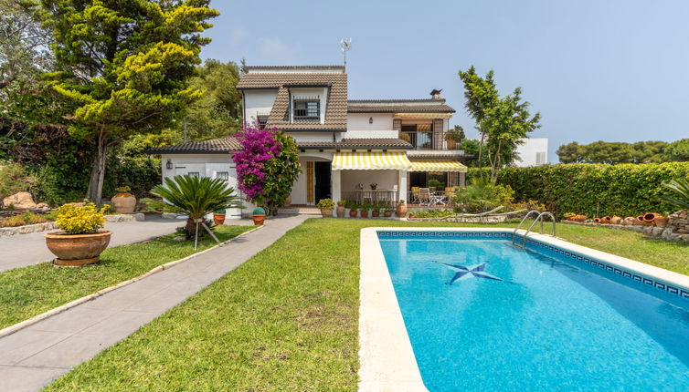 Foto 1 - Casa con 4 camere da letto a El Vendrell con piscina privata e vista mare