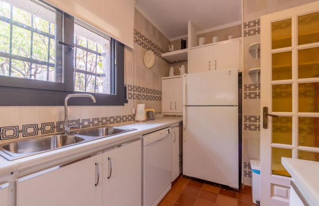 Casa de 5 quartos em El Vendrell com piscina privada e jardim - Foto 14