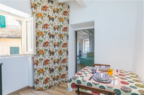Foto 9 - Apartamento de 1 habitación en Casale Marittimo con jardín y vistas al mar