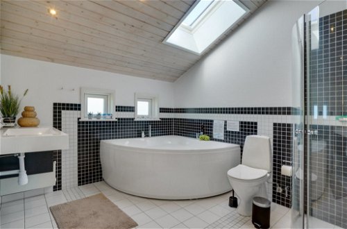 Foto 14 - Casa con 4 camere da letto a Oksbøl con sauna
