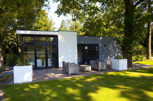 Photo 1 - Maison de 2 chambres à Arnhem avec piscine et jardin