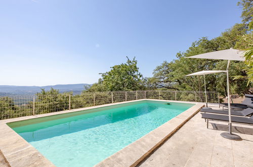 Foto 16 - Casa de 3 quartos em La Garde-Freinet com piscina privada e terraço