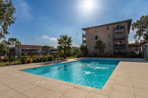 Photo 25 - Appartement de 1 chambre à Bormes-les-Mimosas avec piscine et vues à la mer