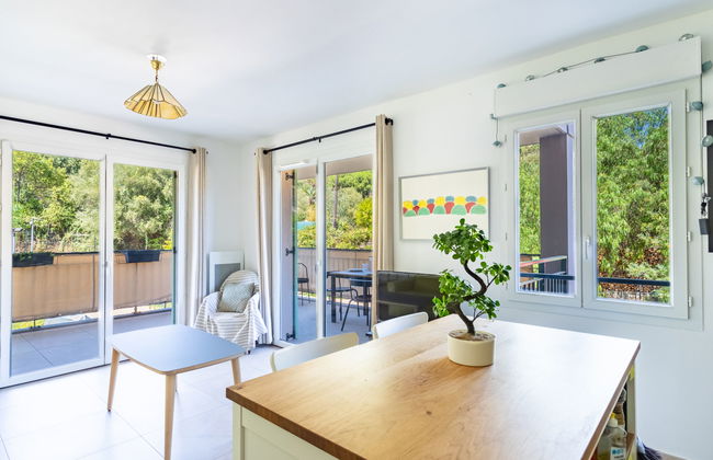 Appartamento con 2 camere da letto a Bormes-les-Mimosas con piscina e giardino - Foto 7