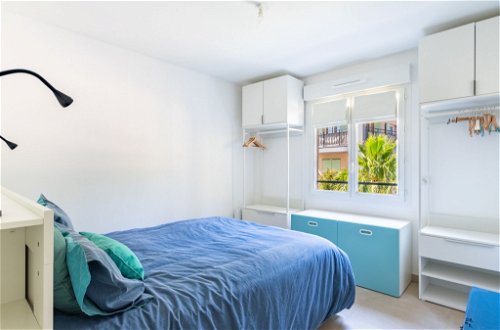 Foto 13 - Appartamento con 1 camera da letto a Bormes-les-Mimosas con piscina e vista mare