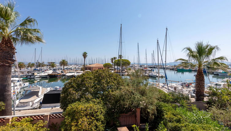 Photo 1 - 4 bedroom House in Hyères with garden and terrace