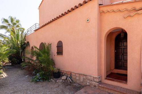 Photo 29 - Maison de 4 chambres à Hyères avec jardin et terrasse