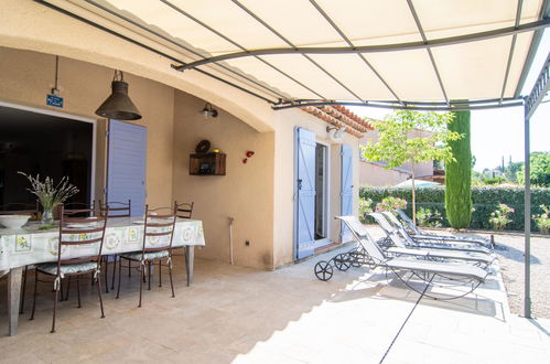 Photo 3 - Maison de 3 chambres à Nans-les-Pins avec piscine et terrasse