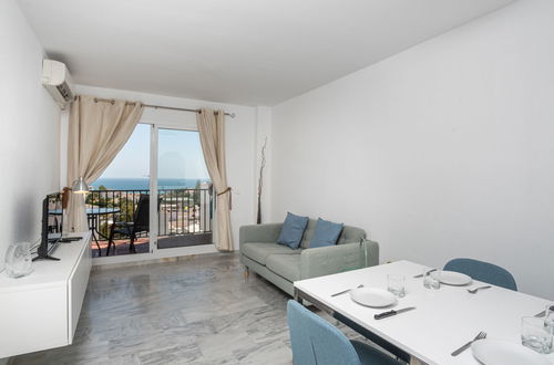 Foto 2 - Appartamento con 2 camere da letto a Mijas con piscina e vista mare