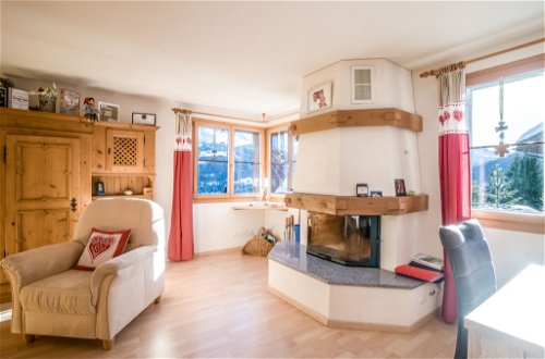 Photo 2 - 2 bedroom Apartment in Surses with terrace and mountain view