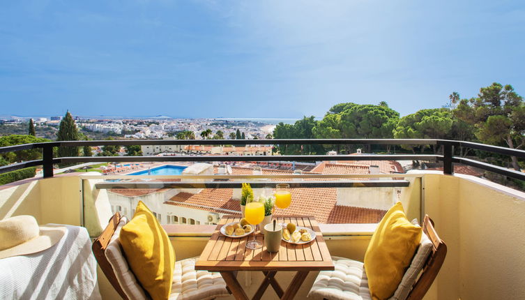 Photo 1 - Apartment in Albufeira with swimming pool and sea view