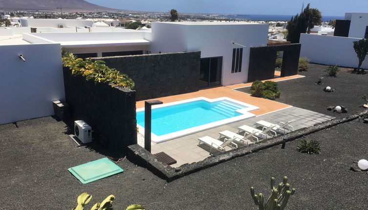 Foto 1 - Casa de 3 quartos em Yaiza com piscina privada e vistas do mar