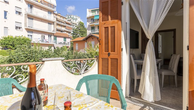 Photo 1 - Appartement de 2 chambres à Sanremo avec vues à la mer