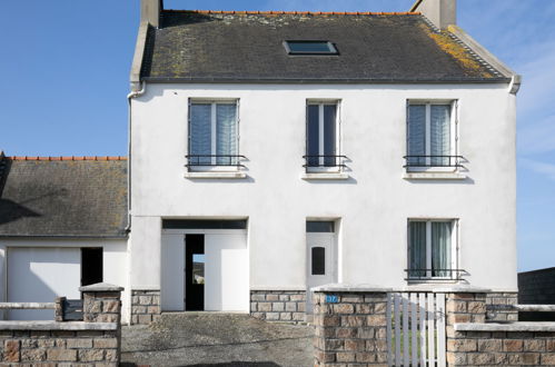 Photo 21 - Maison de 4 chambres à Lampaul-Ploudalmézeau avec jardin et vues à la mer