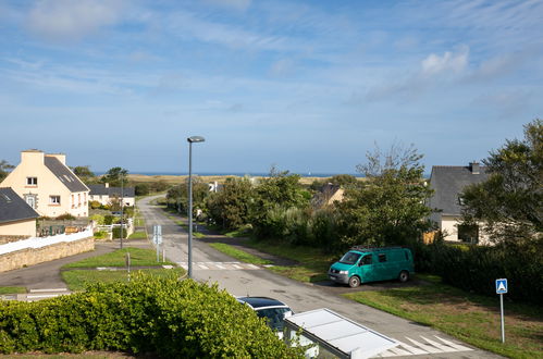 Foto 13 - Casa de 4 habitaciones en Lampaul-Ploudalmézeau con jardín y vistas al mar