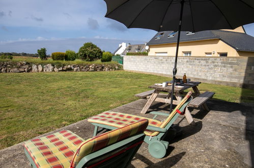 Foto 6 - Casa de 4 habitaciones en Lampaul-Ploudalmézeau con jardín y vistas al mar