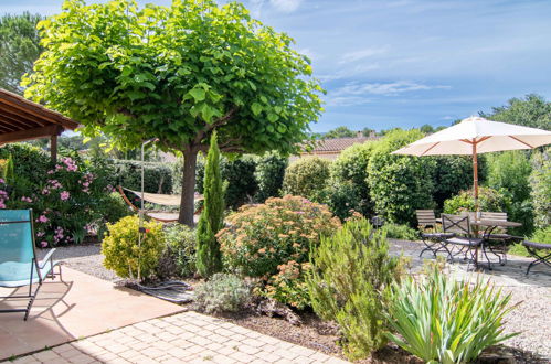 Photo 22 - Maison de 3 chambres à Nans-les-Pins avec piscine et terrasse