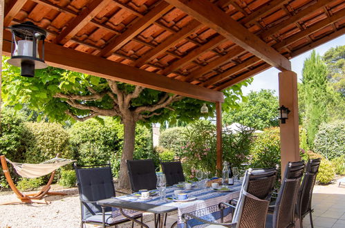 Photo 6 - Maison de 3 chambres à Nans-les-Pins avec piscine et terrasse