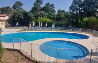 Foto 2 - Haus mit 3 Schlafzimmern in Nans-les-Pins mit schwimmbad und garten