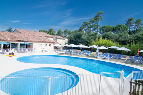 Photo 2 - Maison de 3 chambres à Nans-les-Pins avec piscine et terrasse
