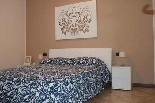 Foto 4 - Apartamento en Lazise con piscina y jardín