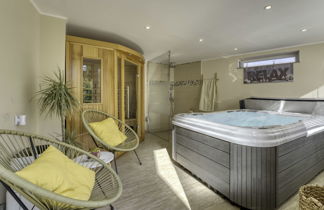 Foto 2 - Appartamento con 2 camere da letto a Klana con piscina privata e vista mare