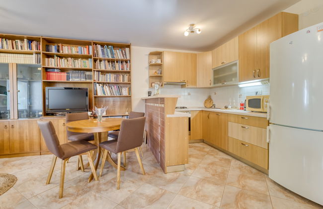 Apartamento de 4 quartos em Klana com piscina privada e jardim - Foto 12