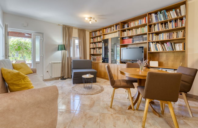 Apartamento de 4 quartos em Klana com piscina privada e jardim - Foto 9