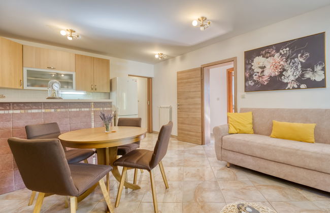Apartamento de 4 quartos em Klana com piscina privada e jardim - Foto 10