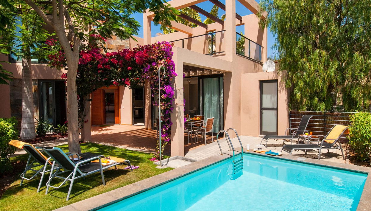 2 bedroom House in San Bartolomé de Tirajana with private pool and garden - Photo 1