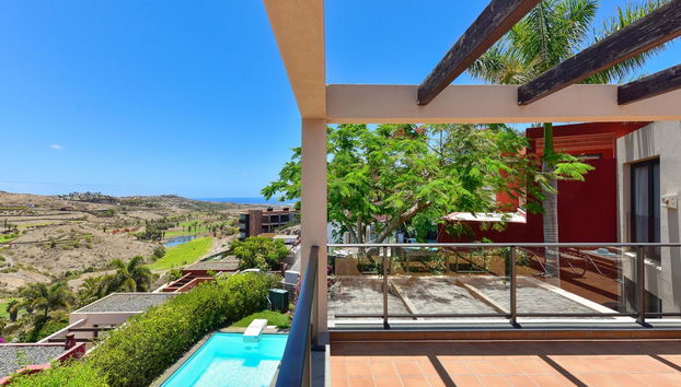 2 bedroom House in San Bartolomé de Tirajana with private pool and garden - Photo 3